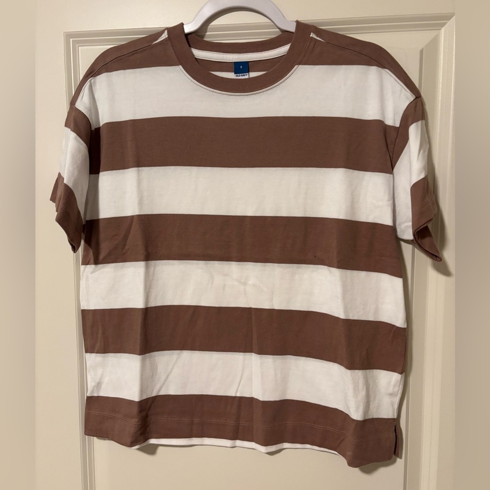 NWOT Old Navy Tan and Cream Striped Tee